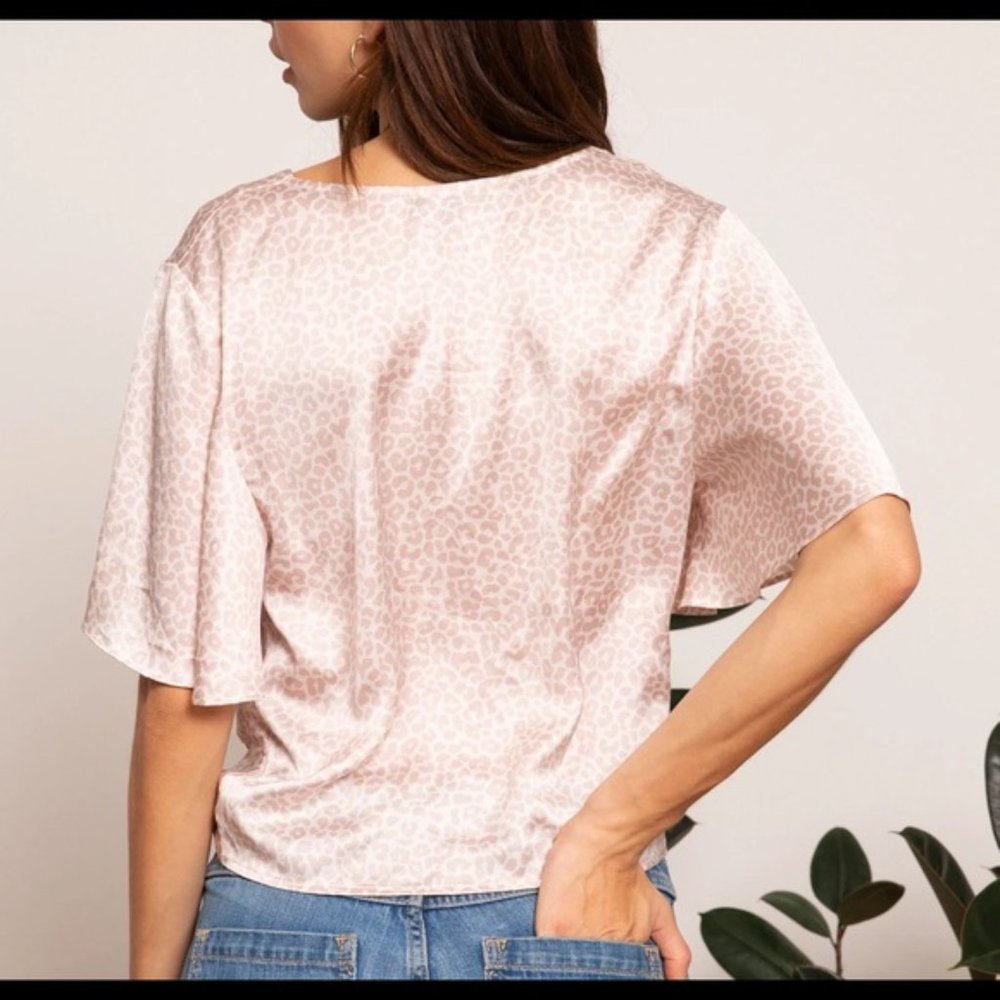 Lucy Paris Katia Twist Top Pink Leopard - Picture 2 of 4